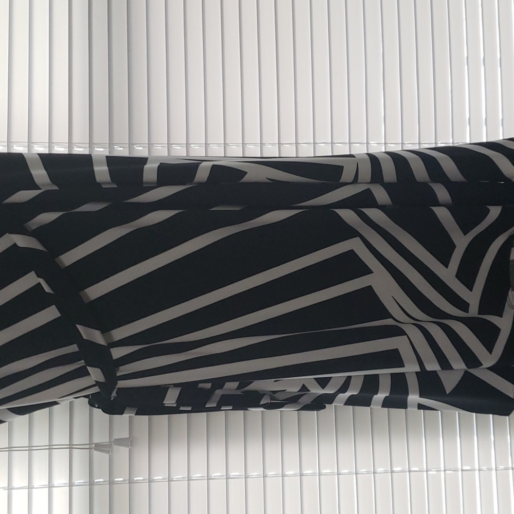 Wrap Dress - Picture 4 of 4
